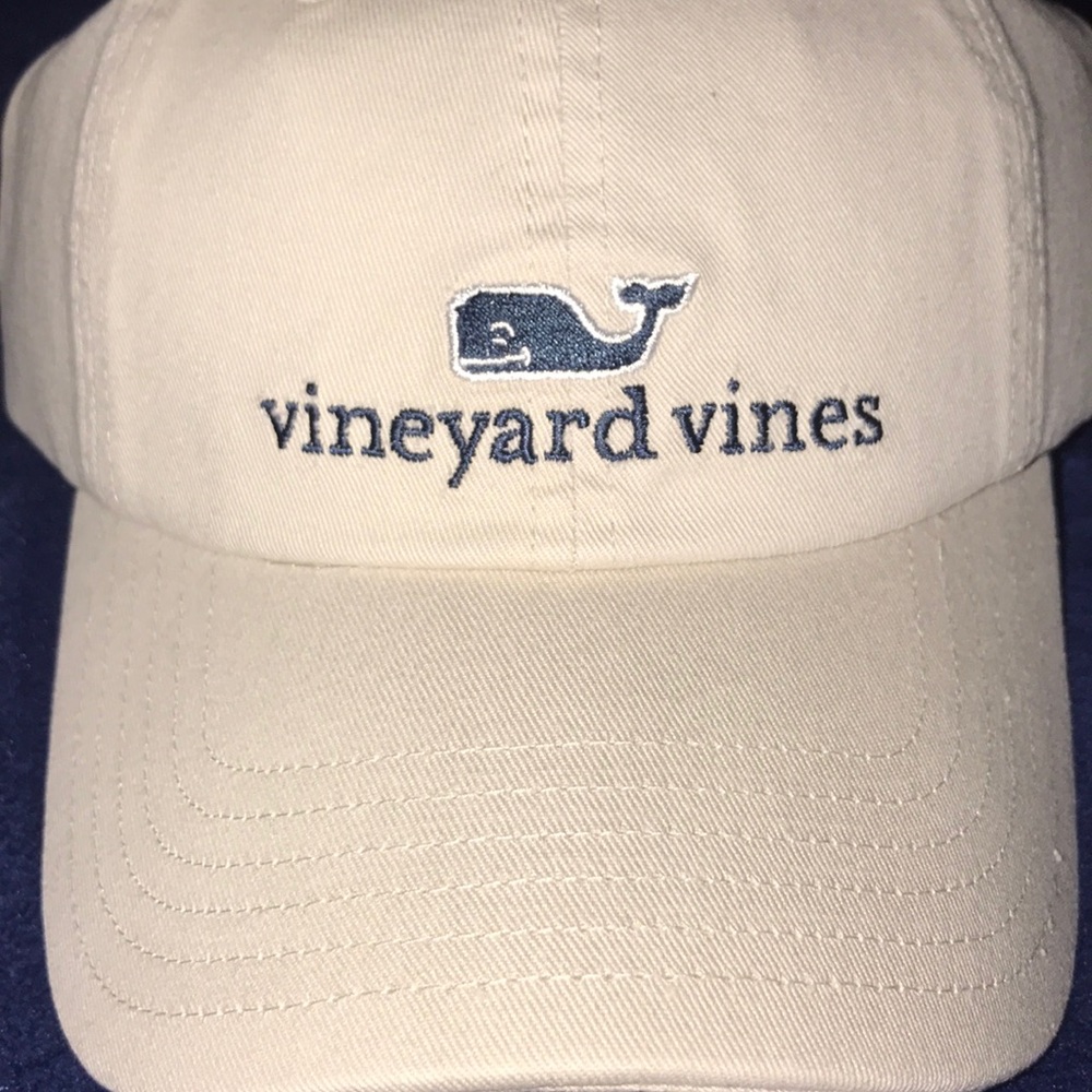 Vineyard vines hat - Picture 2 of 3